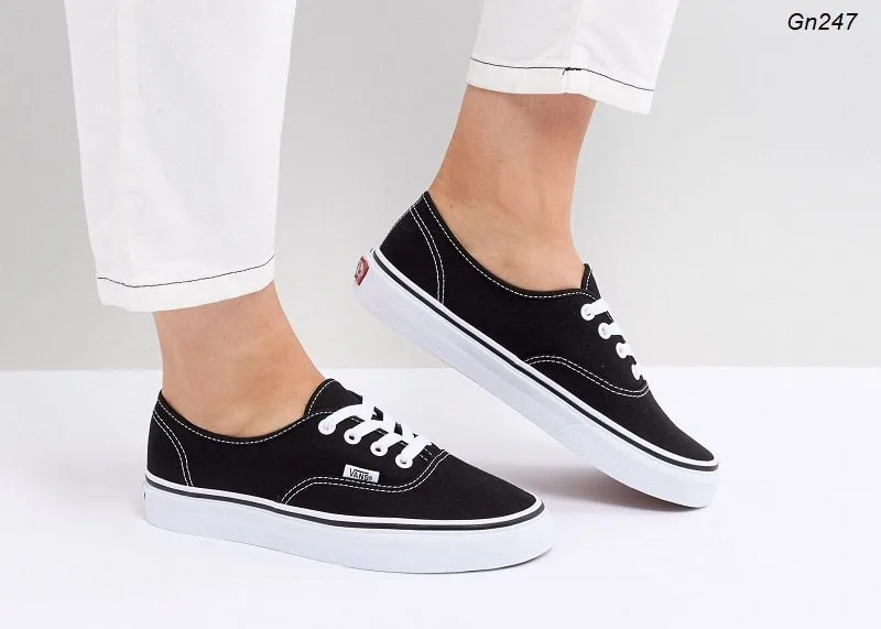 giay-vans-Black-Classic-Authentic-Black