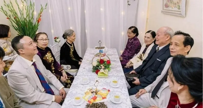 cach noi chuyen voi thong gia lan đau gap mat