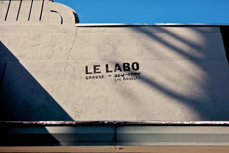 le labo co cua hang o viet nam khong