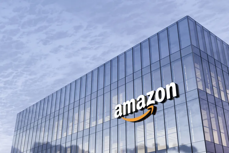 mua kien hang boom amazon