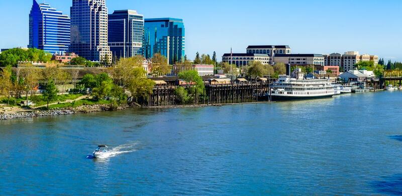 gui hang ve viet nam sacramento
