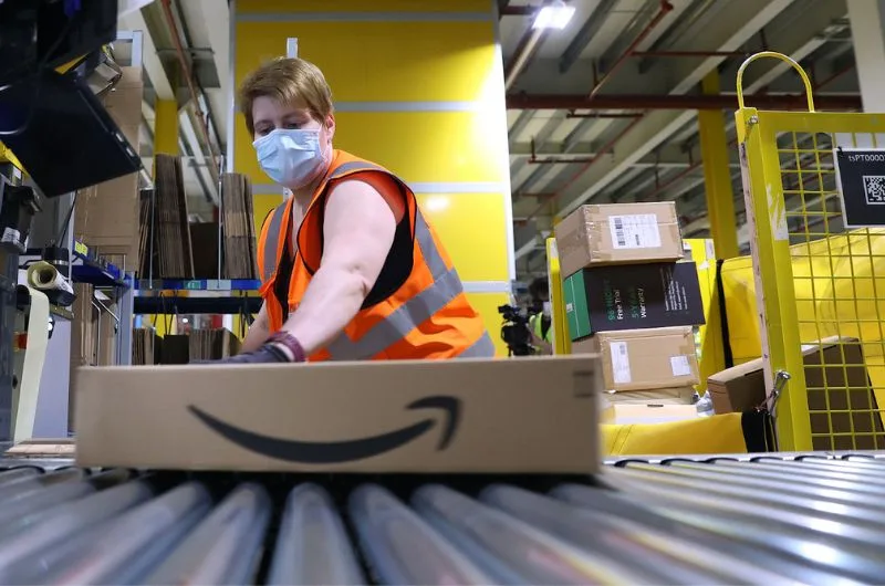 Amazon co kho o viet nam khong