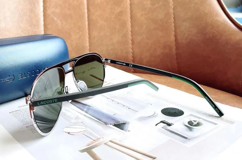 Cach kiem tra kinh lacoste chinh hang