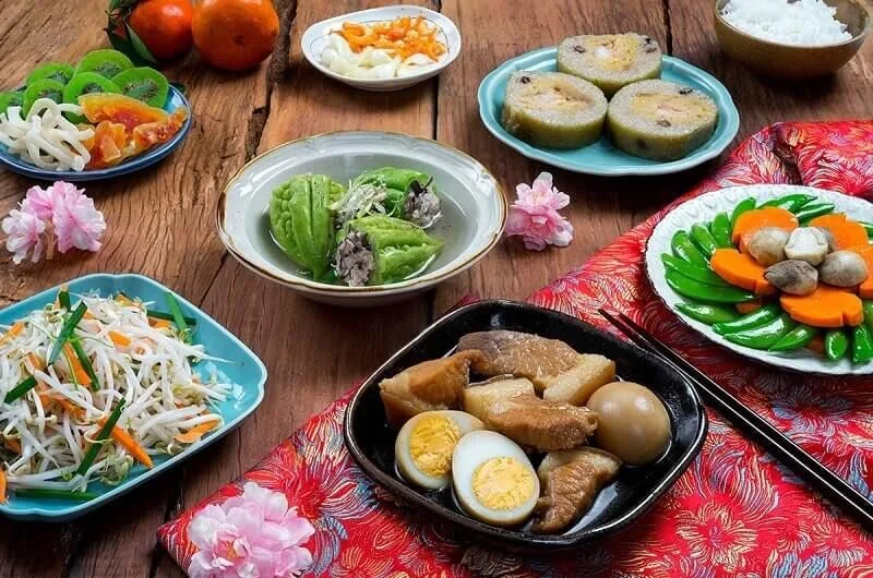 Hoa vang ngay mung 2 Tet co duoc khong