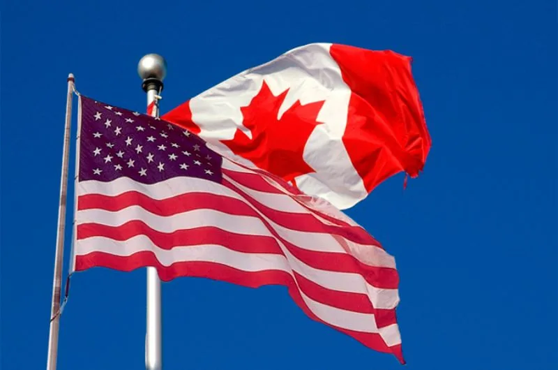 Canada co gan my khong
