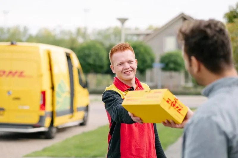 Thu tuc nhan hang dhl