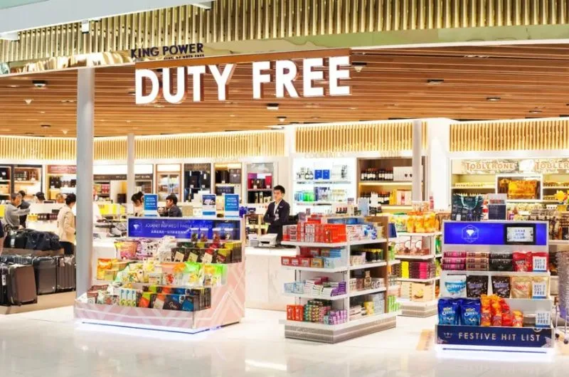 Mua hang o duty free co chinh hang khong