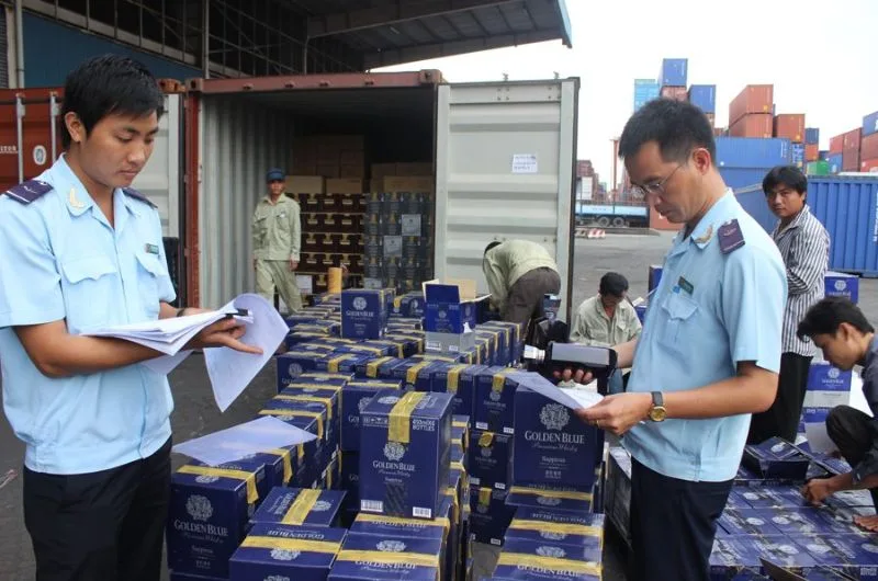 Quy dinh ve khai bao ten hang hoa tren to khai hai quan