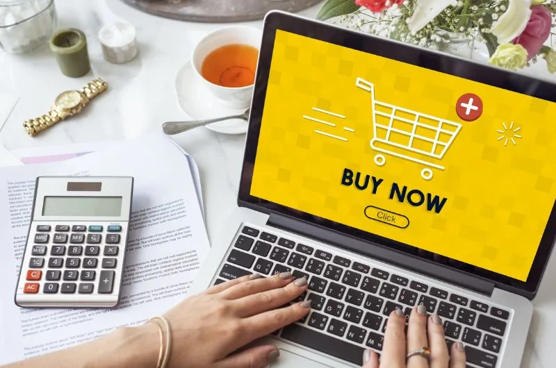 Alibaba com la mo hinh kinh doanh gi
